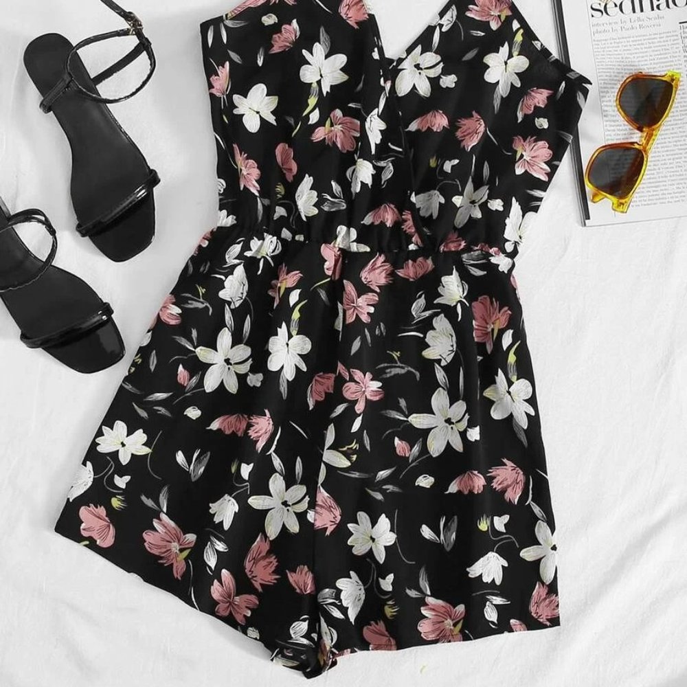 Women's Romper Black Pink Floral Print Romper MEDIUM (4-6 US) - Picture 8 of 8